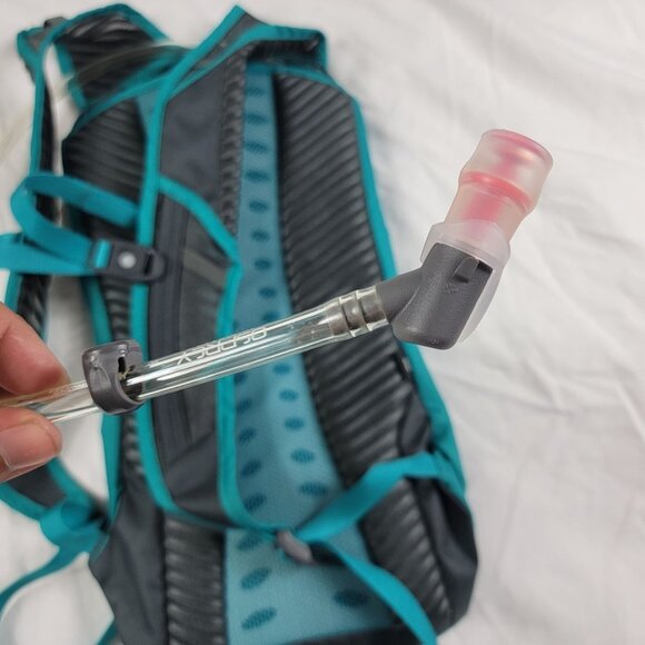 Osprey Kitsuma 1.5 Hydration Pack Turquoise 1.5L 50oz Reservoir Hiking Camping - Picture 9 of 9